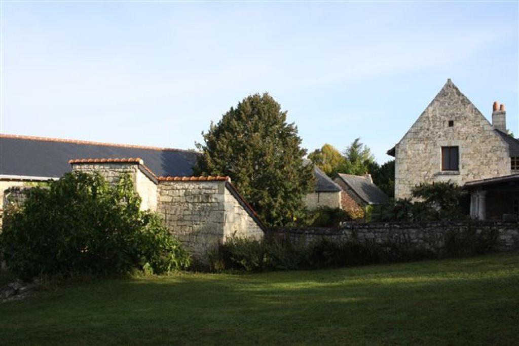 Le Logis Du Peu Girard Bed & Breakfast La Roche-Clermault Exterior photo